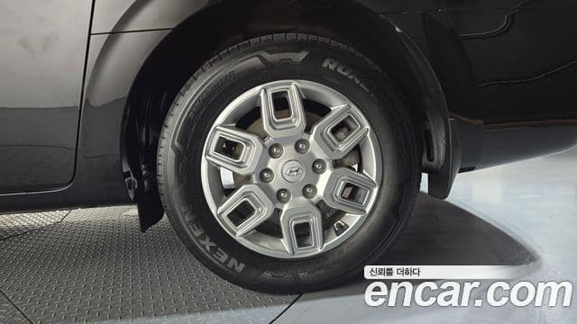 Hyundai Staria 2021 — Şəkil 14/32
