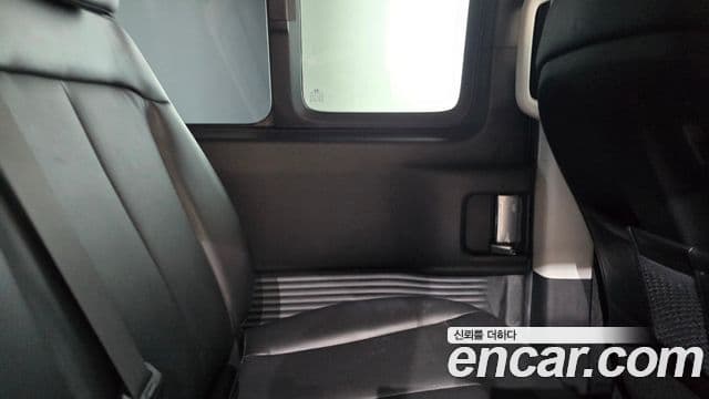 Hyundai Staria 2021 — Şəkil 32/32