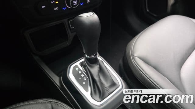 Jeep Renegade 2023 — Şəkil 8/20