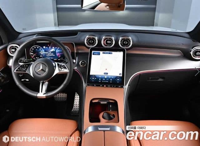 Mercedes-Benz GLC-Class 2025 — Фото 10/20