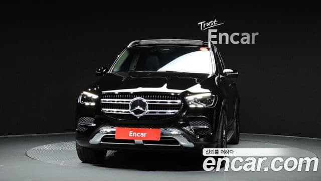 Mercedes-Benz GLE-Class 2025 — Photo 24/34