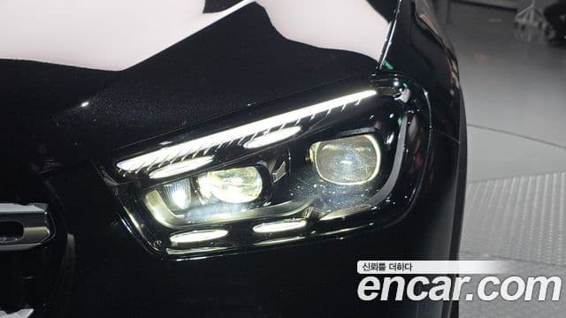 Mercedes-Benz GLE-Class 2025 — Photo 7/34