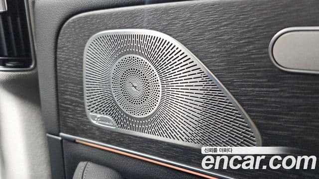 Mercedes-Benz GLE-Class 2025 — Photo 13/34