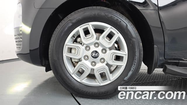 Hyundai Staria 2024 — ფოტო 5/20