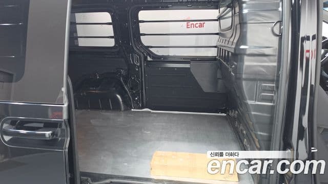 Hyundai Staria 2024 — ფოტო 12/20