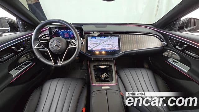 Mercedes-Benz E-Class 2024 — ფოტო 10/20