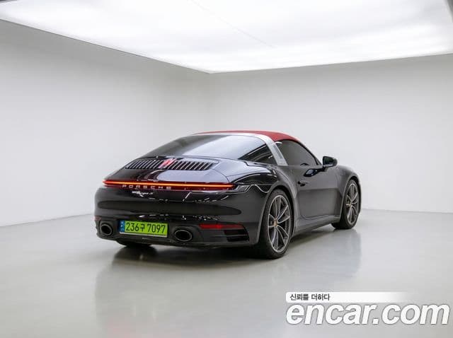 Porsche 911 2024 — Şəkil 8/20