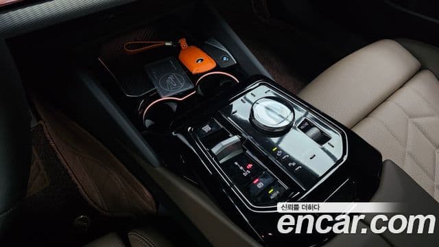 BMW 5 Series 2025 — ფოტო 9/20