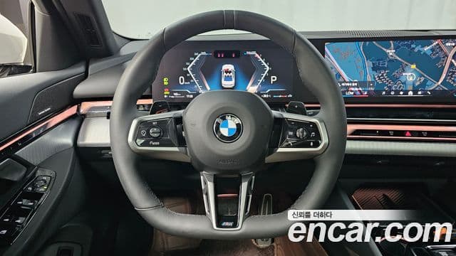 BMW 5 Series 2025 — ფოტო 14/20