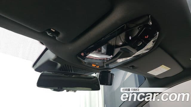 BMW 5 Series 2025 — Photo 2/33
