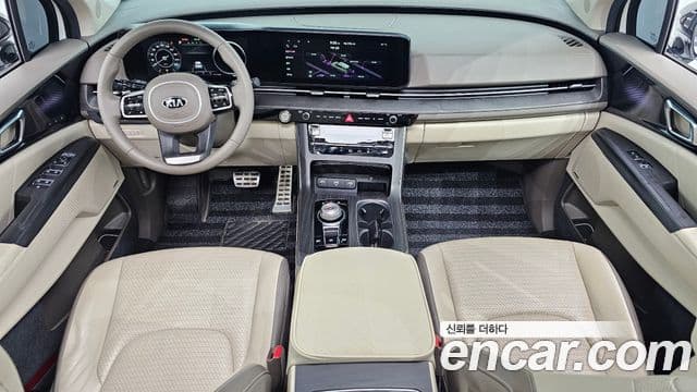 Kia Carnival 2021 — ფოტო 6/20