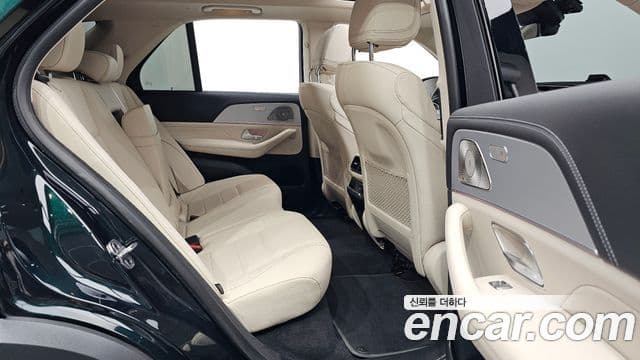 Mercedes-Benz GLE-Class 2023 — Фото 12/20