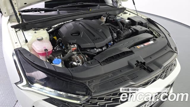Kia K5 2021 — ფოტო 6/20