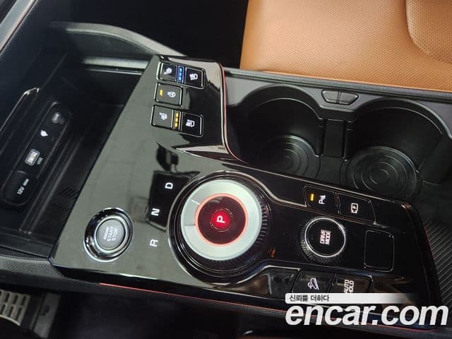 Kia Sportage 2023 — Фото 12/20