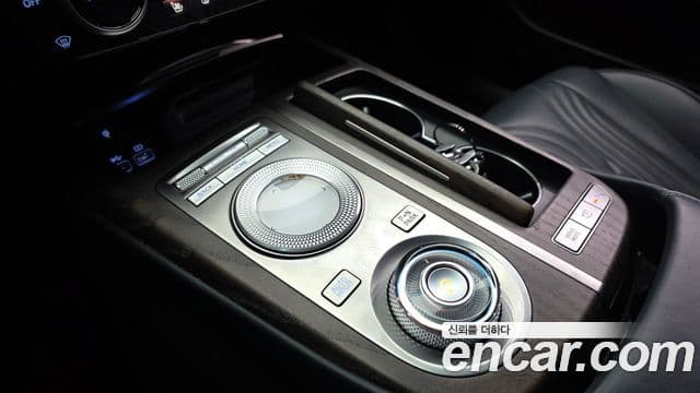 Genesis Electrified G80 2022 — ფოტო 9/20