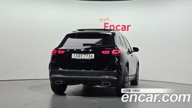 Mercedes-Benz GLA-Class 2020 — Şəkil 4/20