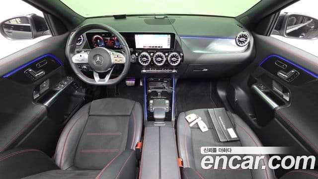 Mercedes-Benz GLA-Class 2020 — Şəkil 7/20