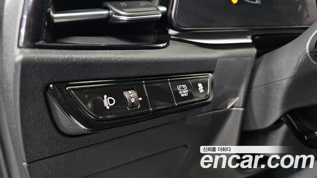 Kia Niro 2022 — ფოტო 17/20