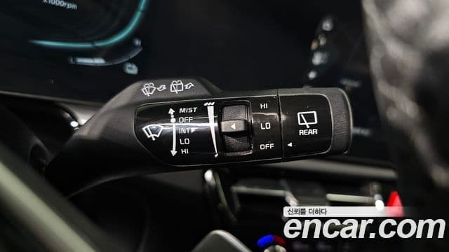 Kia Niro 2022 — ფოტო 18/20