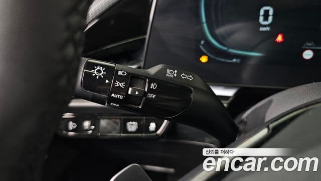 Kia Niro 2022 — ფოტო 20/20