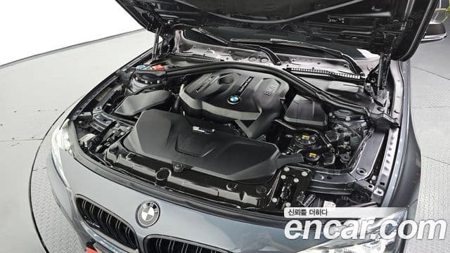 BMW 3 Series 2018 — Şəkil 6/20