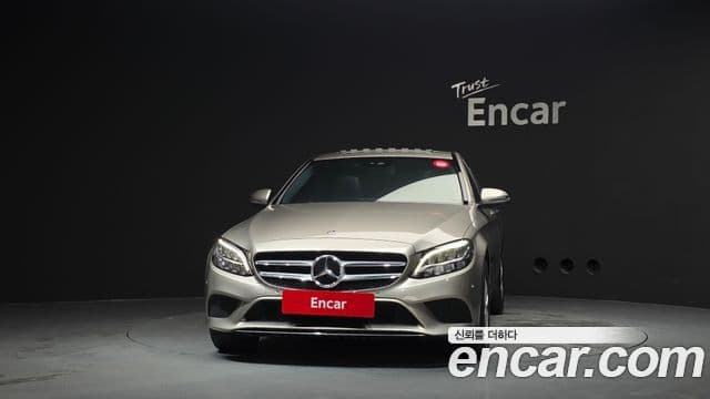 Mercedes-Benz C-Class 2020 — ფოტო 3/20