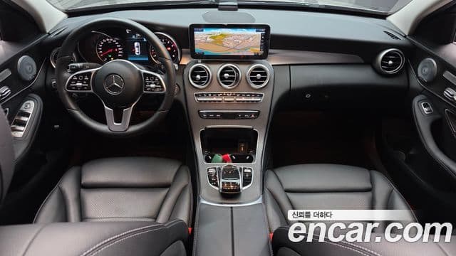 Mercedes-Benz C-Class 2020 — ფოტო 7/20