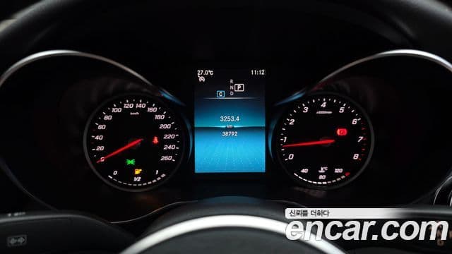 Mercedes-Benz C-Class 2020 — ფოტო 8/20