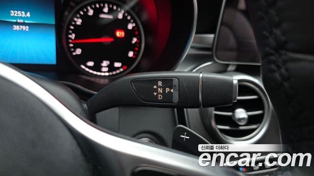 Mercedes-Benz C-Class 2020 — ფოტო 9/20