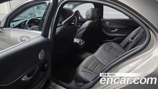 Mercedes-Benz C-Class 2020 — ფოტო 11/20