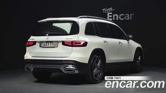 Mercedes-Benz GLB-Class 2021 — ფოტო 2/20
