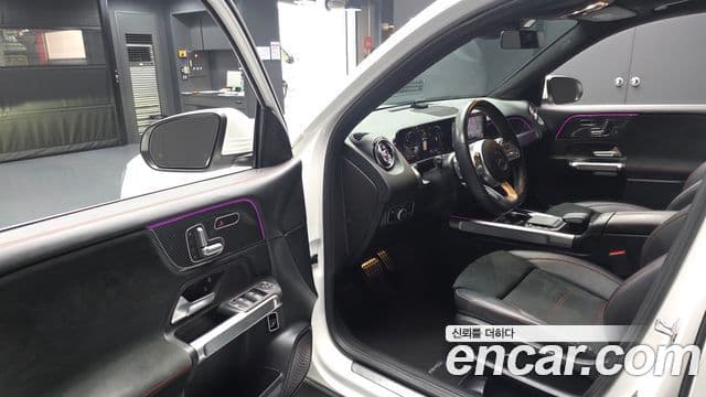 Mercedes-Benz GLB-Class 2021 — ფოტო 10/20