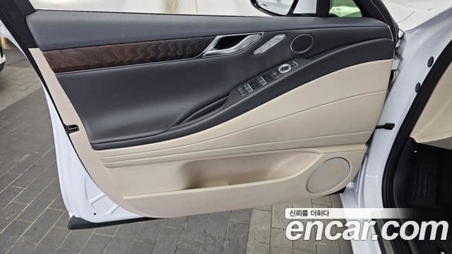 Genesis G80 2023 — Photo 30/34