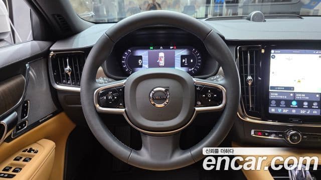 Volvo V90 Cross Country 2023 — Şəkil 13/20