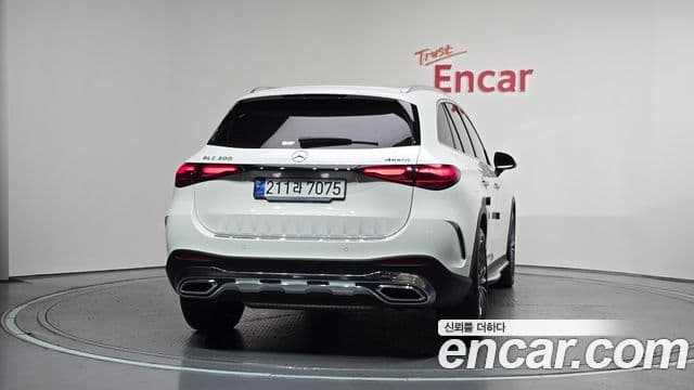 Mercedes-Benz GLC-Class 2024 — Şəkil 4/20