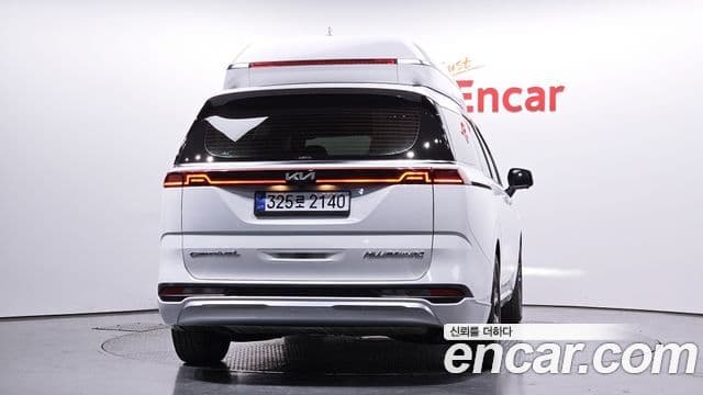 Kia Carnival 2021 — Фото 4/20