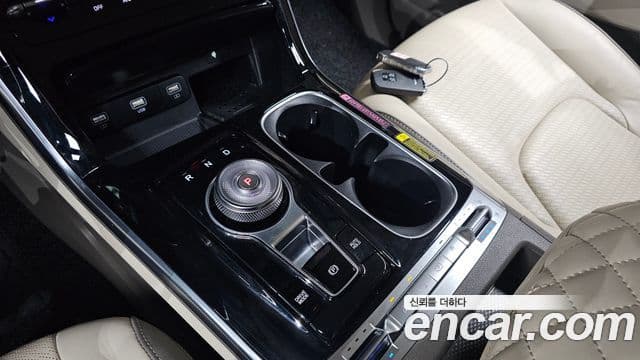 Kia Carnival 2021 — Фото 9/20