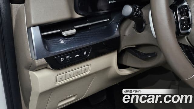 Kia Carnival 2021 — Фото 16/20