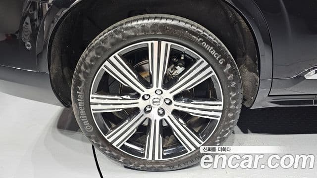 Volvo XC90 2023 — ფოტო 12/31