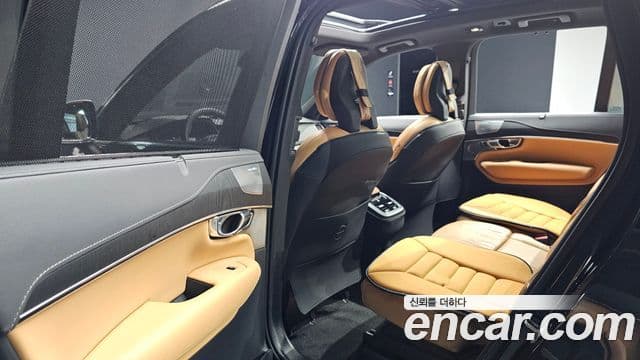 Volvo XC90 2023 — ფოტო 4/31