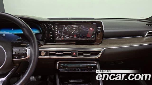 Kia K5 2021 — ფოტო 16/20