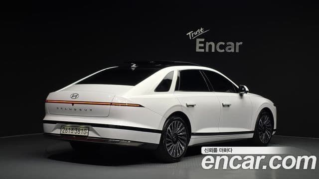 Hyundai Grandeur 2022 — Фото 2/20