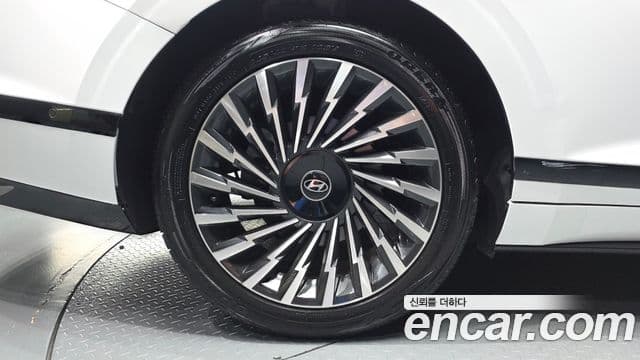 Hyundai Grandeur 2022 — Фото 5/20