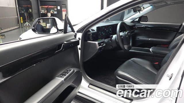 Hyundai Grandeur 2022 — Фото 10/20