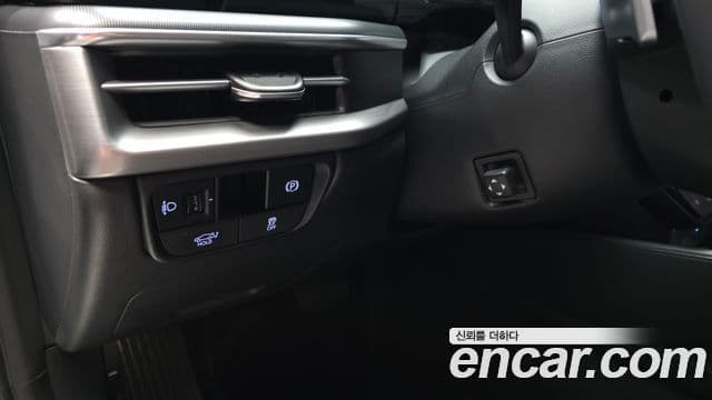 Hyundai Grandeur 2022 — Фото 18/20