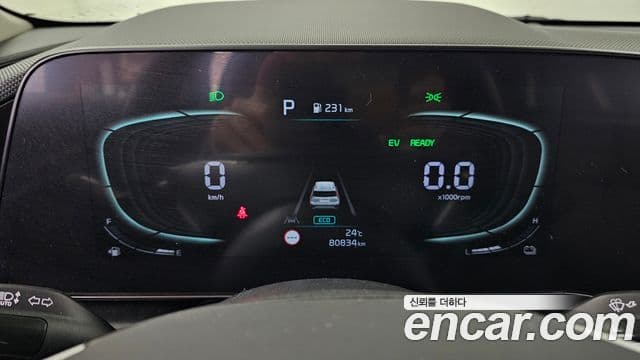Kia Niro 2022 — Фото 8/20