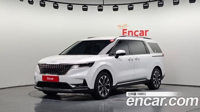 Kia Carnival 2023 — Фото 9/20