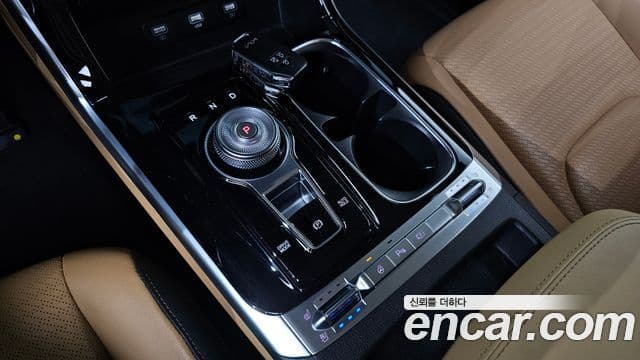 Kia Carnival 2023 — Фото 7/20