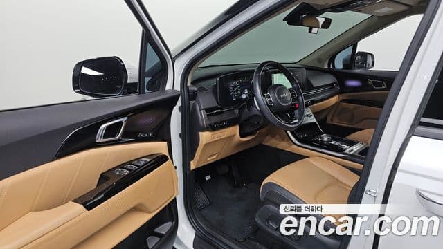 Kia Carnival 2023 — Фото 8/20