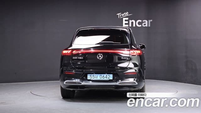 Mercedes-Benz EQS SUV 2023 — ფოტო 21/33